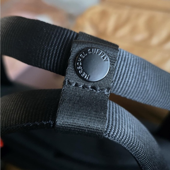 Herschel Gibson Tech Messenger Bag - Black - Picture 7 of 10